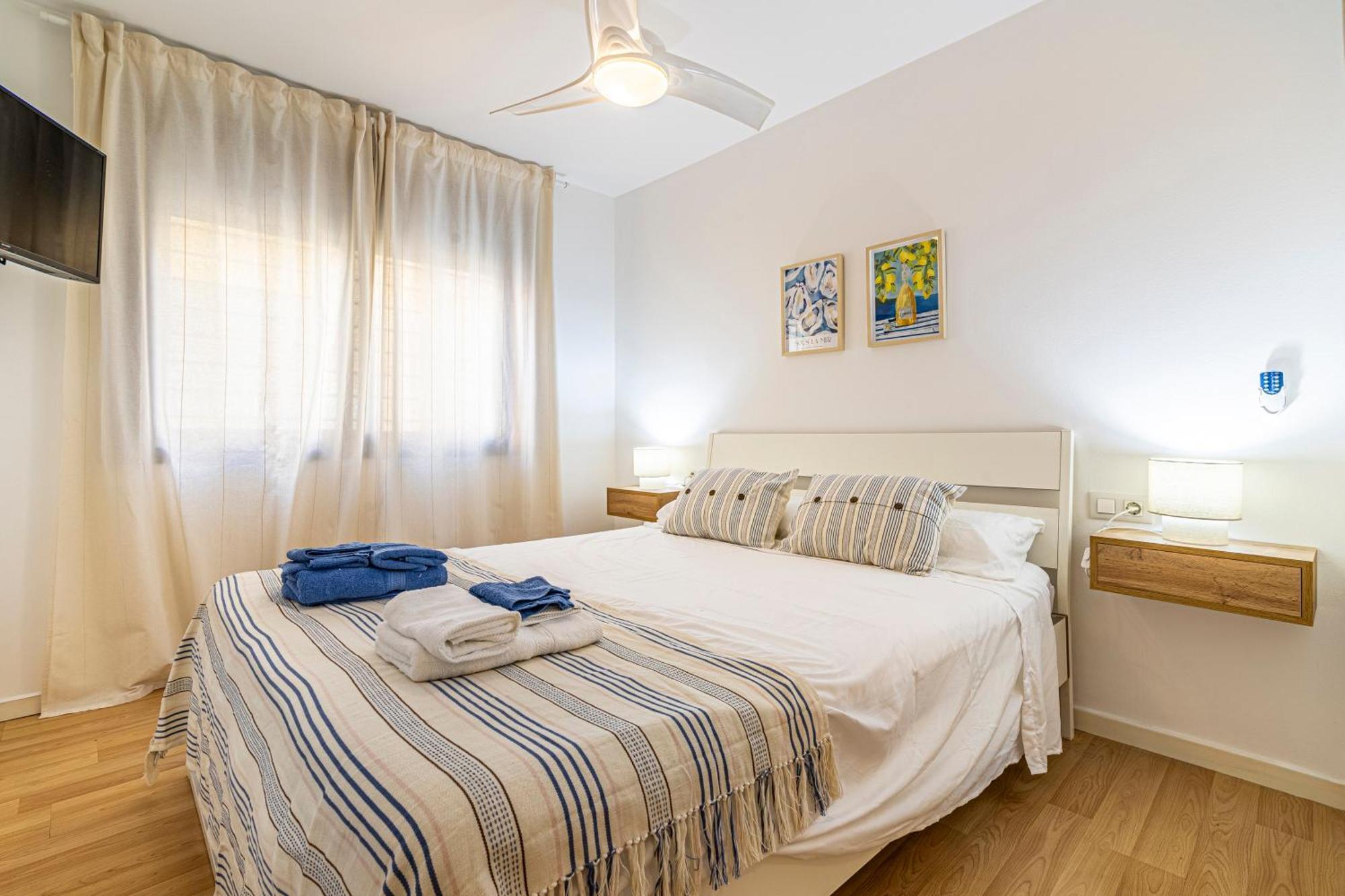 Solis Mare Apartments - Pedregalejo Beach Málaga Extérieur photo