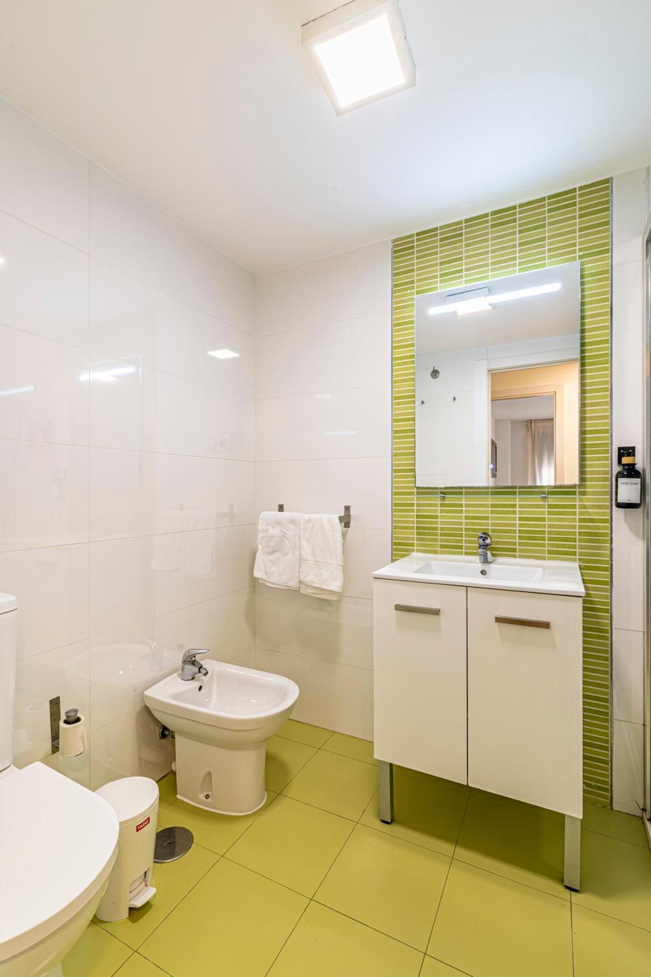 Solis Mare Apartments - Pedregalejo Beach Málaga Extérieur photo